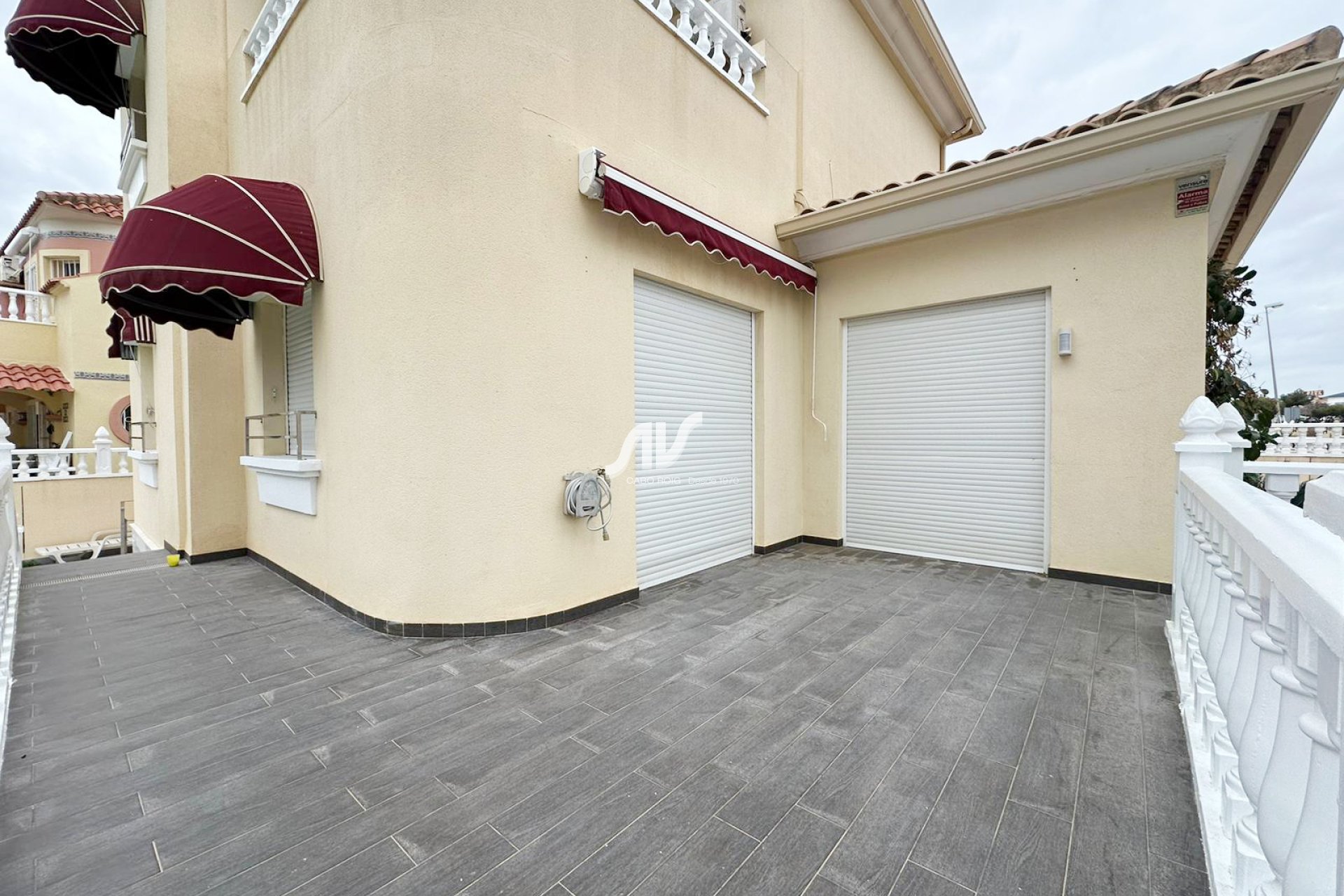 Til Salgs - Villa - Orihuela Costa - La Zenia II