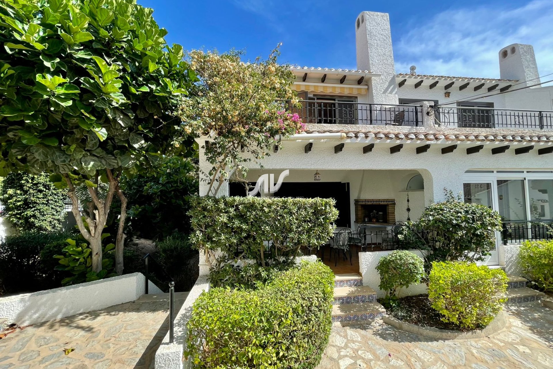 Til Salgs - Villa Semi - Orihuela Costa - Cabo Roig