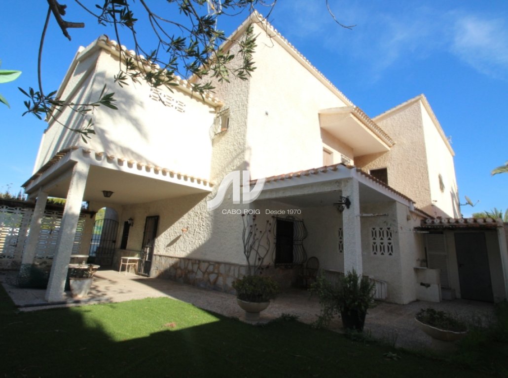 Til Salgs - Villa Semi - Orihuela Costa - Campoamor