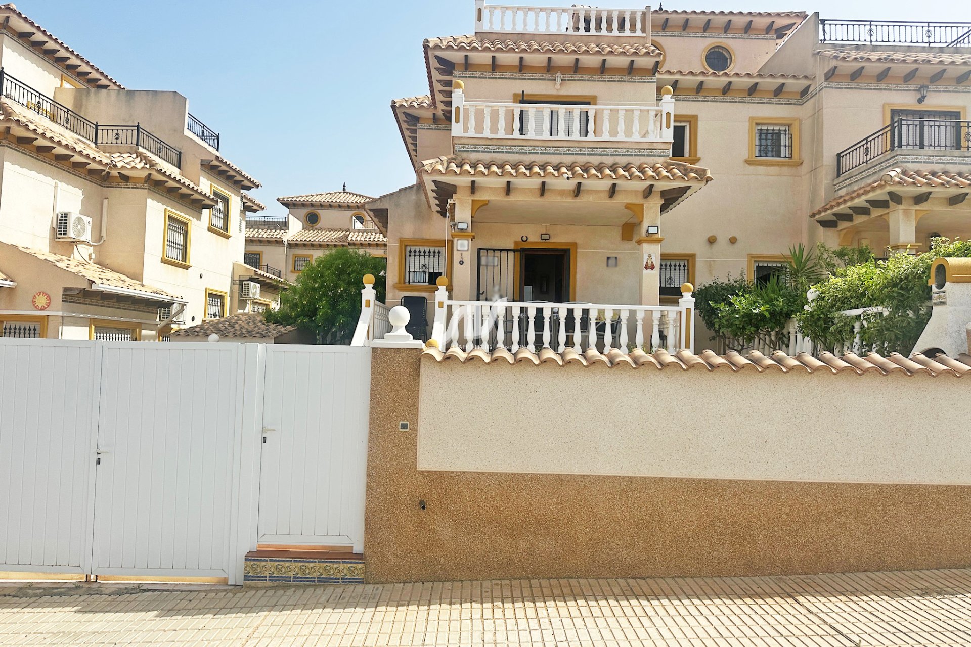 Til Salgs - Villa Semi - Orihuela Costa - La Zenia