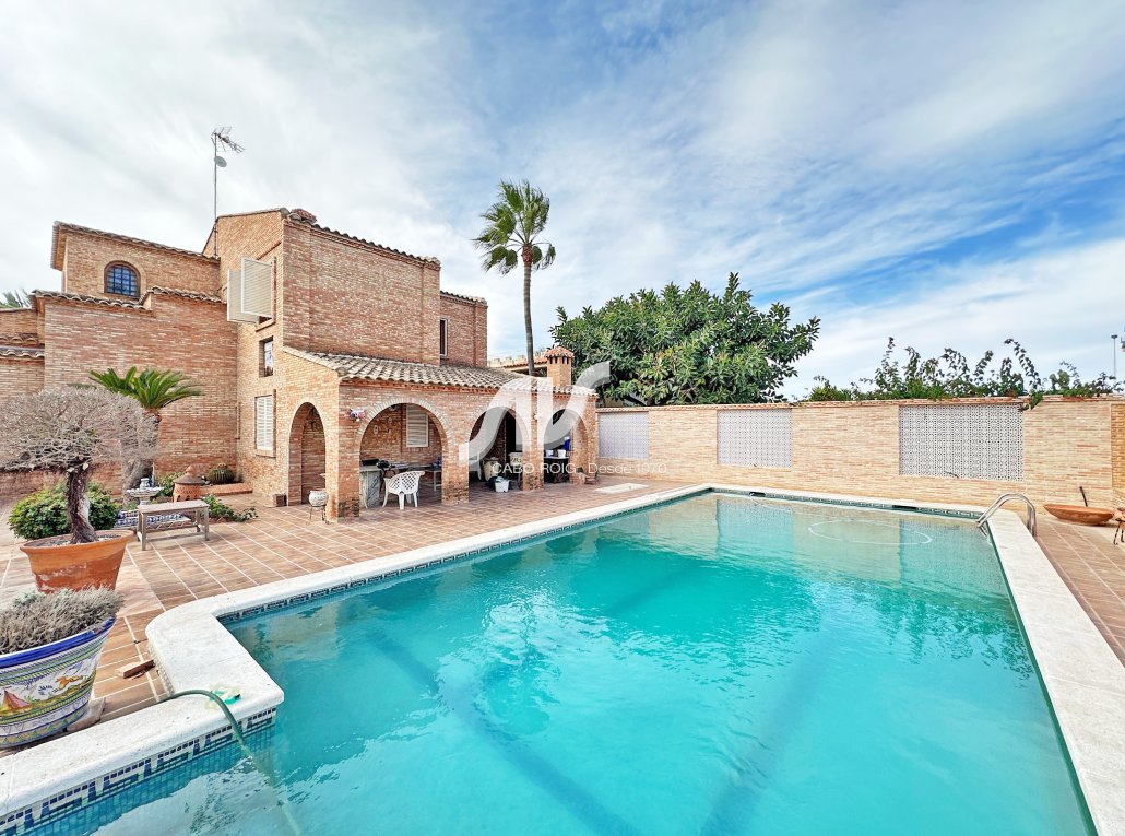 Til Salgs - Villa - Torrevieja - La Veleta