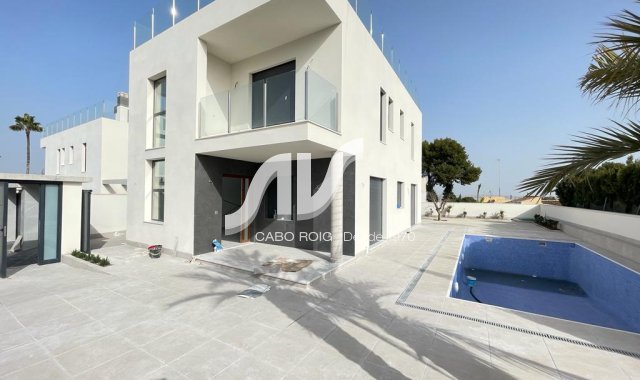 Villa - Nowa budowa - Torrevieja - Los Balcones