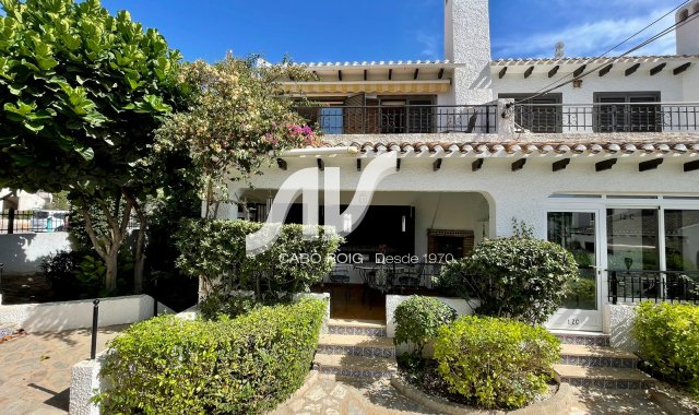 Villa Semi - Til Salgs - Orihuela Costa - Cabo Roig