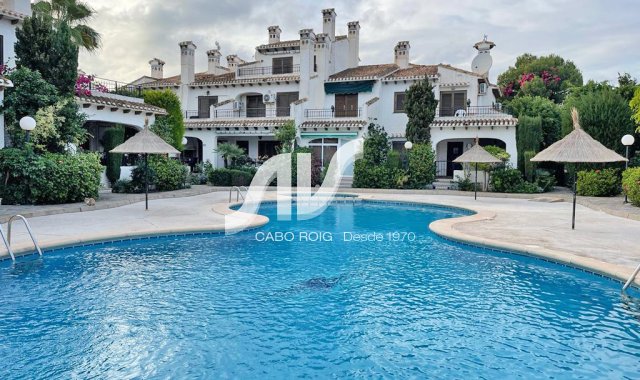 Villa Semi - Til Salgs - Orihuela Costa - Cabo Roig