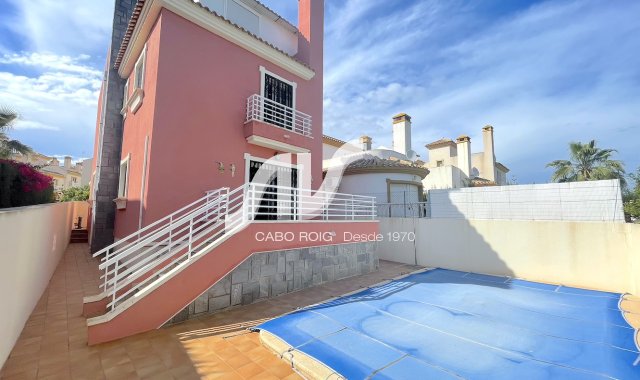 Villa - Til Salgs - Orihuela Costa - Cabo Roig