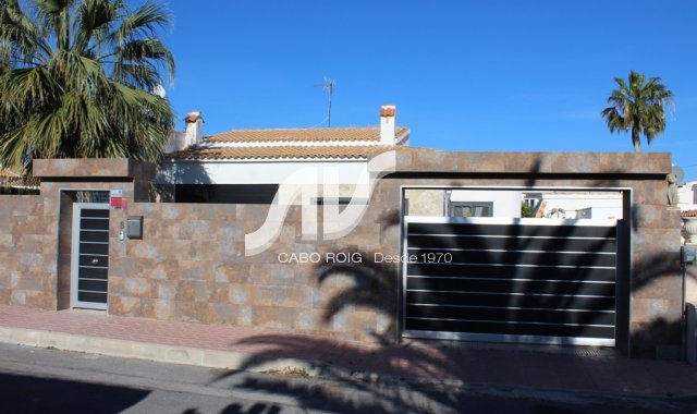 Villa - Weiterverkauf - Orihuela Costa - Cabo Roig