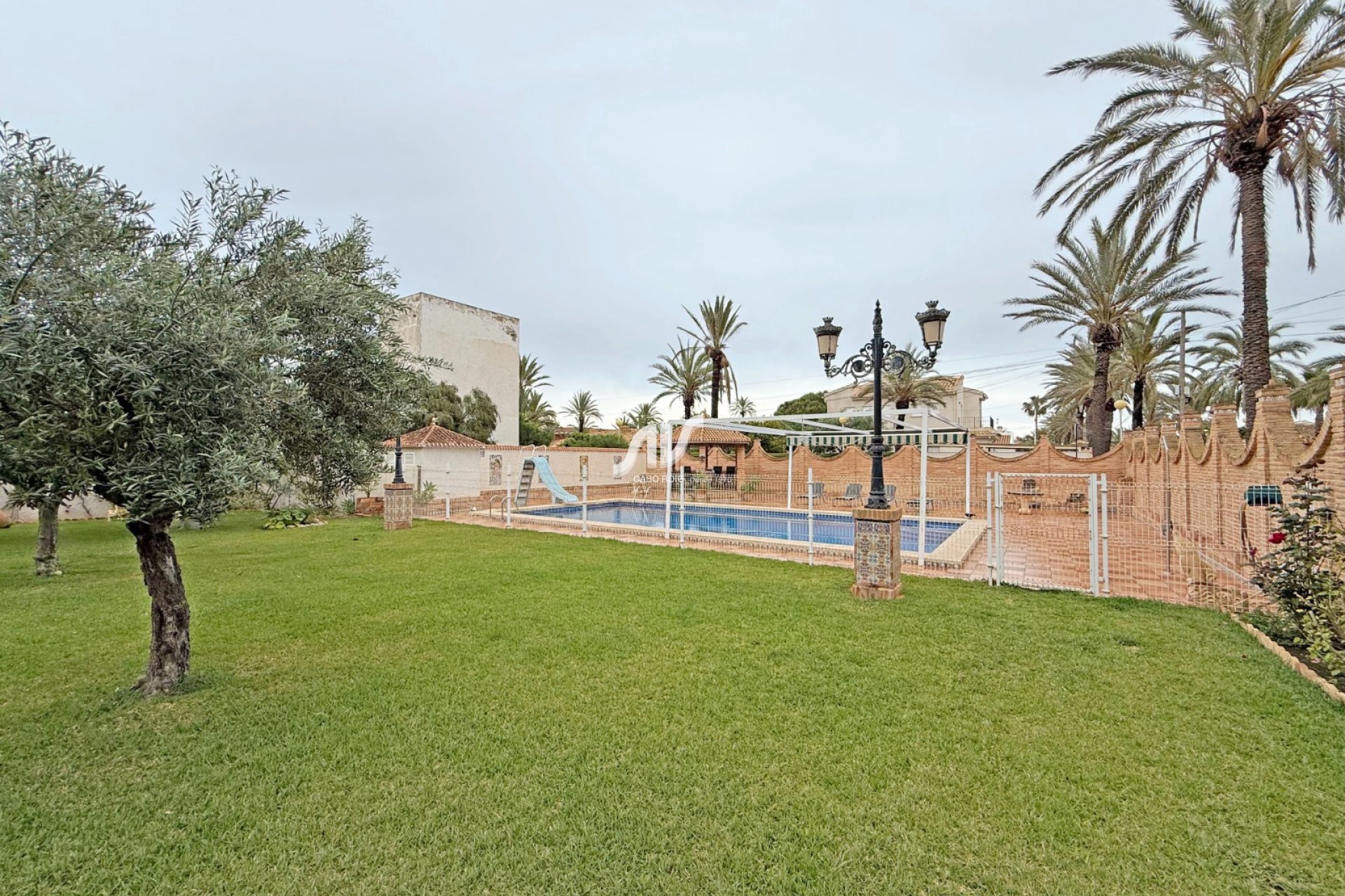 Weiterverkauf - Villa - Orihuela Costa - Cabo Roig