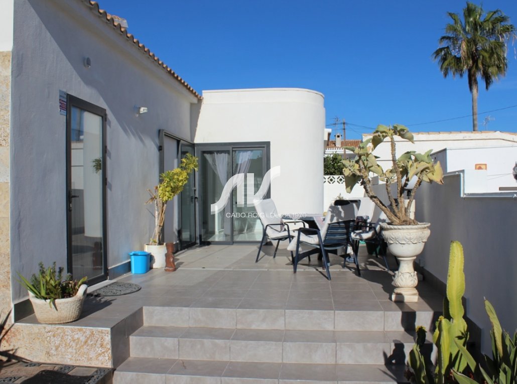 Weiterverkauf - Villa - Orihuela Costa - Cabo Roig