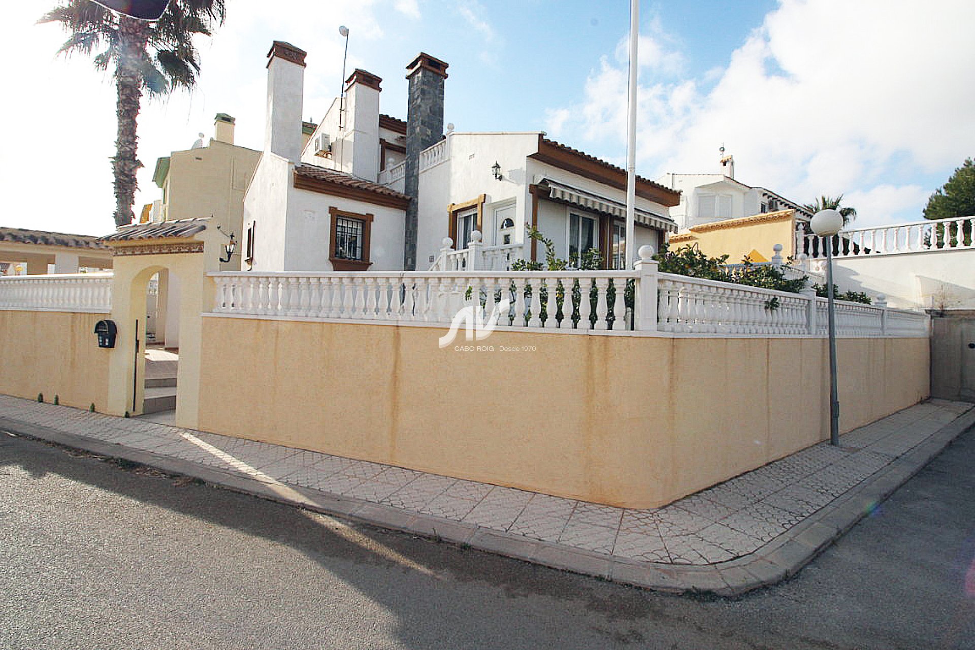 Weiterverkauf - Villa - Orihuela Costa - Cabo Roig