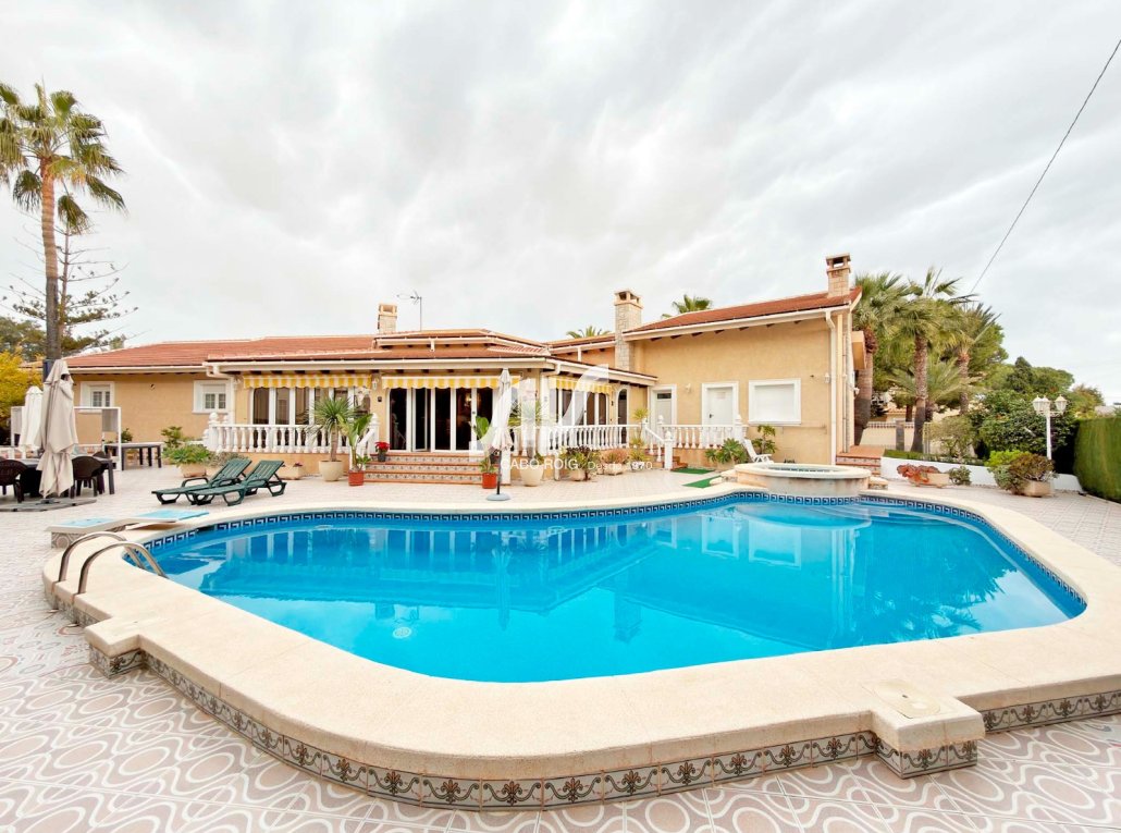 Weiterverkauf - Villa - Orihuela Costa - Cabo Roig