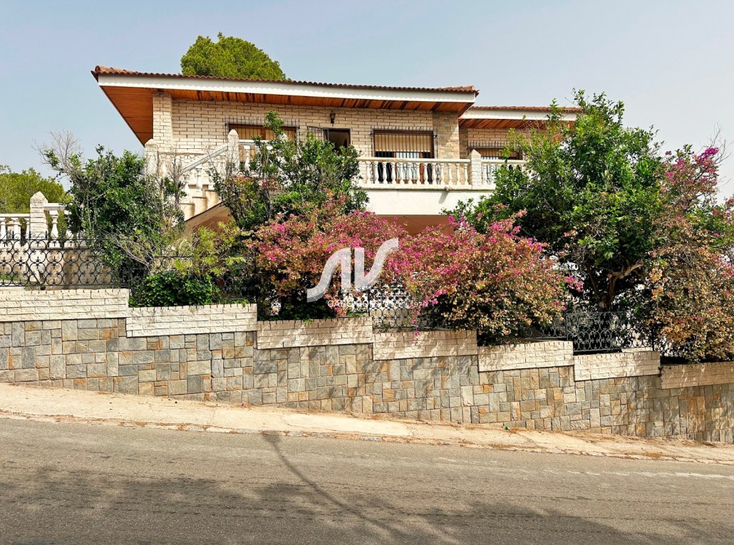 Weiterverkauf - Villa - Orihuela Costa - Campoamor