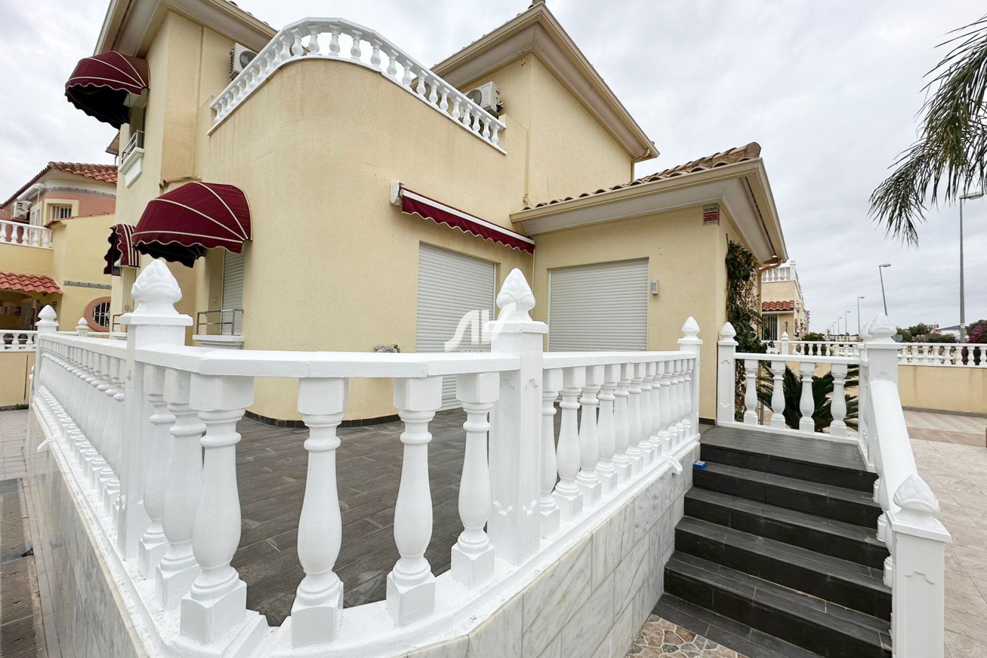 Weiterverkauf - Villa - Orihuela Costa - La Zenia II