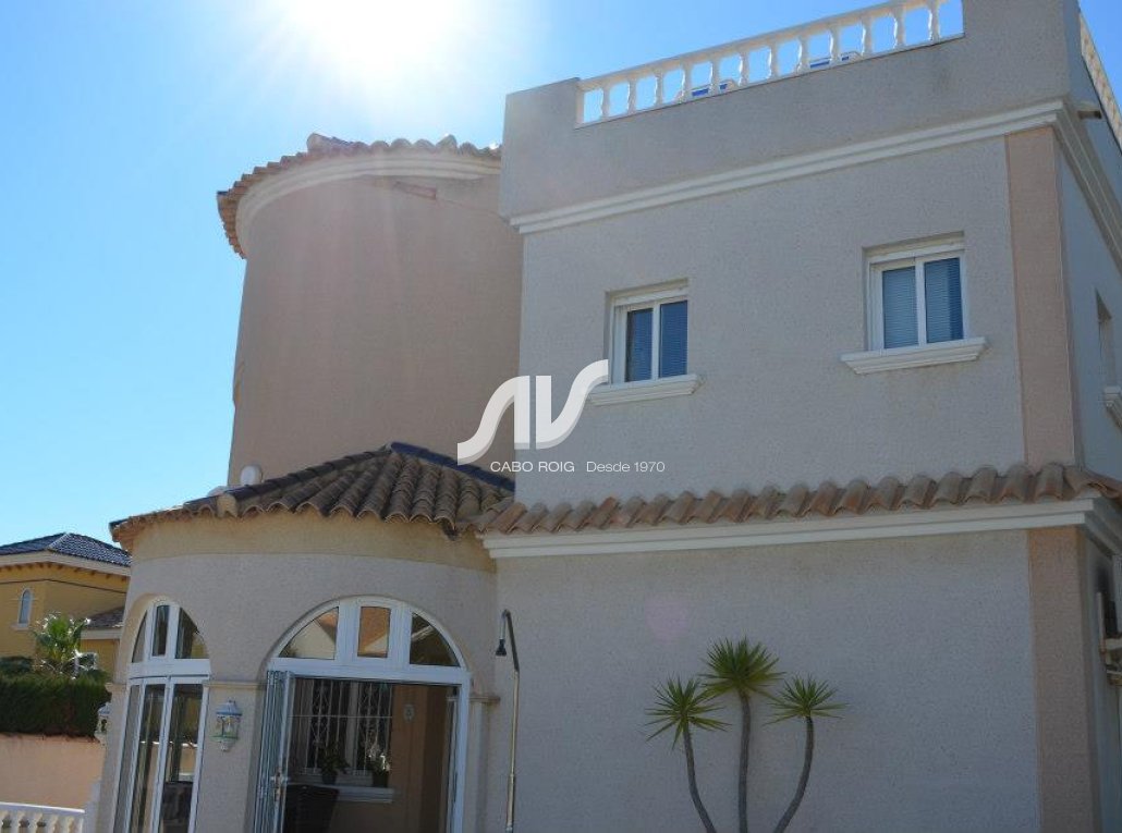 Weiterverkauf - Villa - Orihuela Costa - La Zenia II