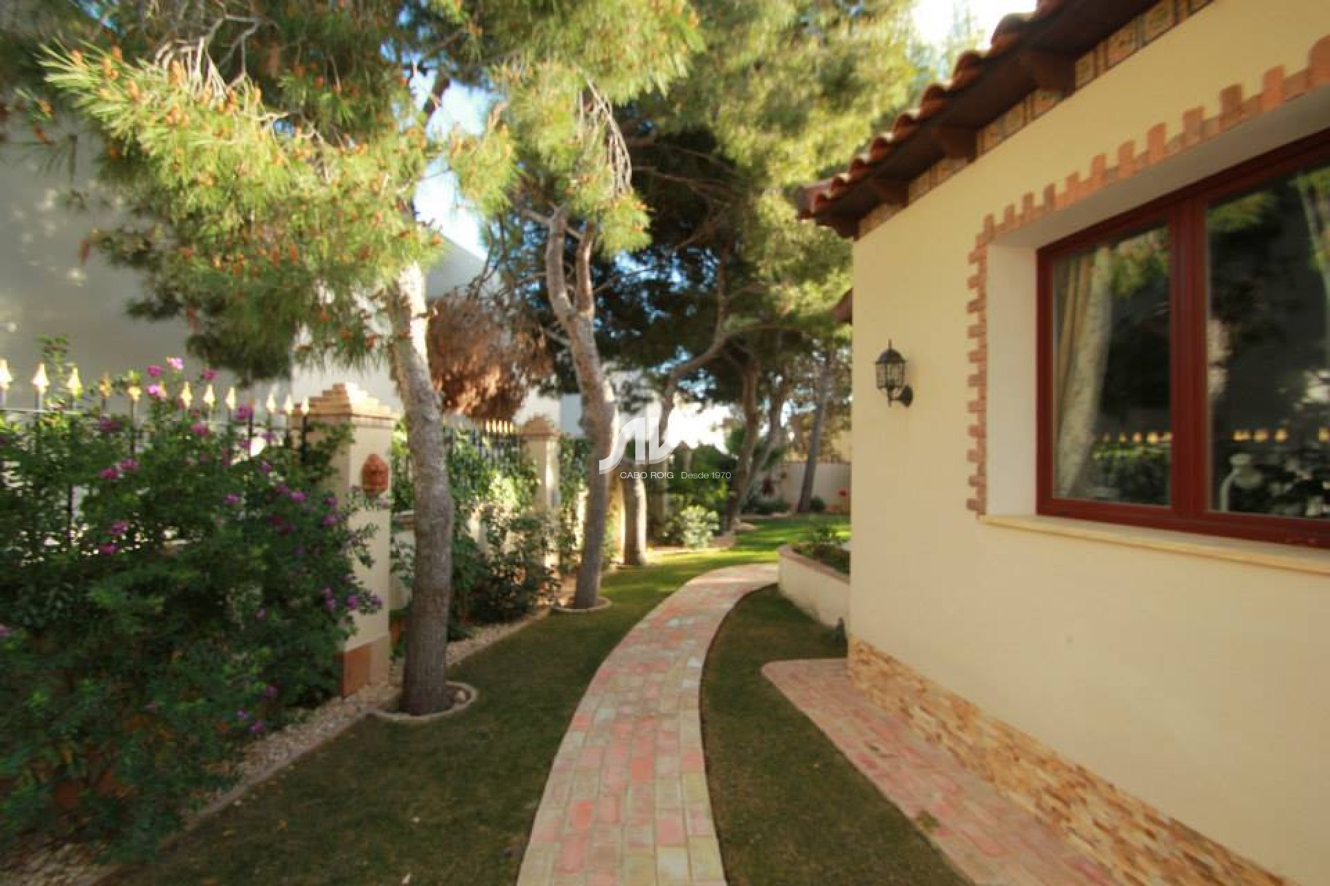 Weiterverkauf - Villa - Orihuela Costa - Punta Prima