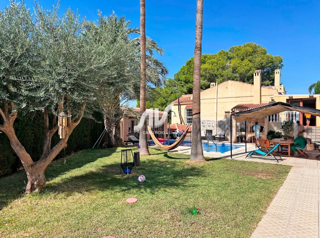 Weiterverkauf - Villa - Torrevieja - Los Balcones