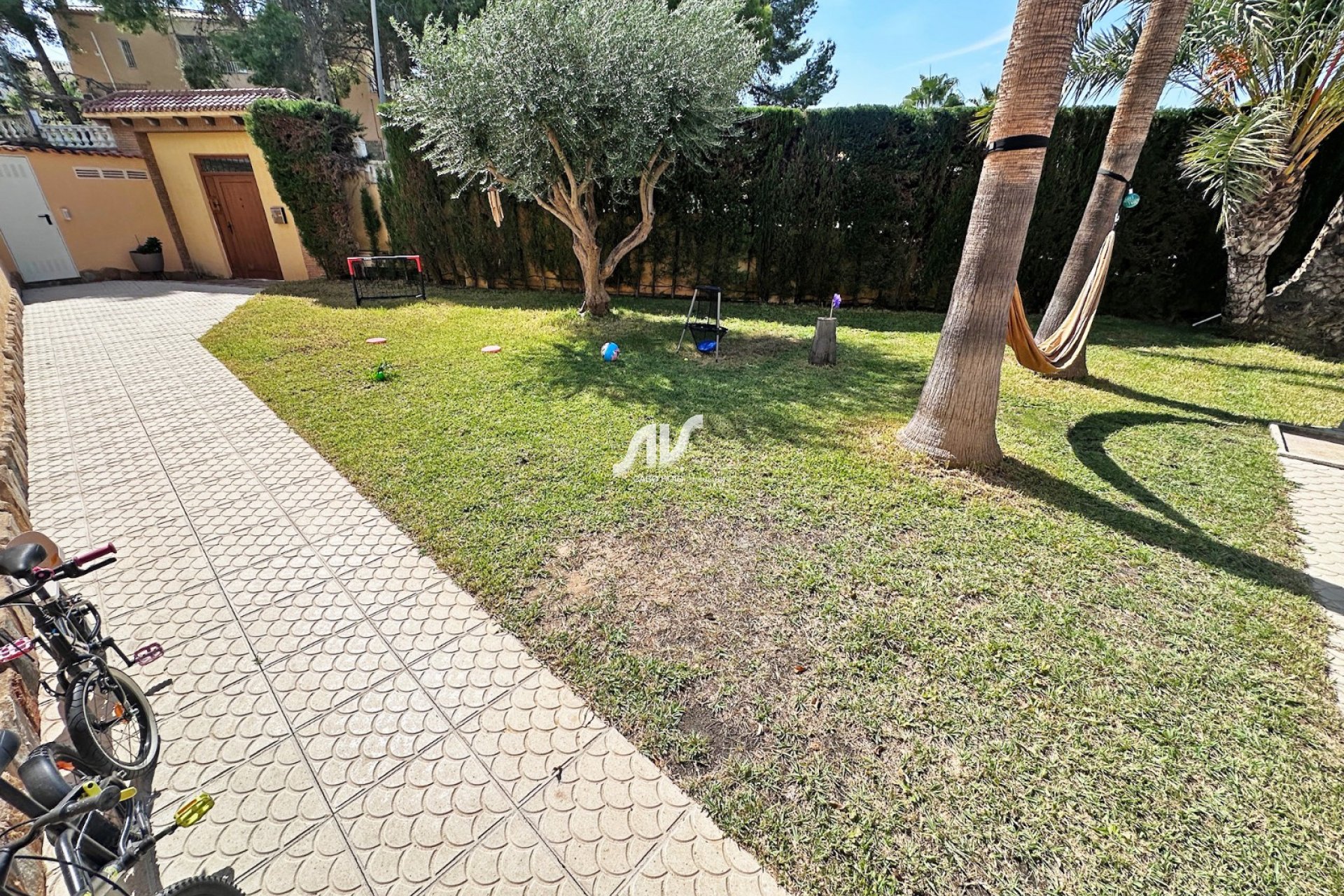 Weiterverkauf - Villa - Torrevieja - Los Balcones