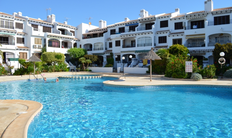 Apartment for sale in Cabo Roig Bellavista II complex next to La Caleta beach