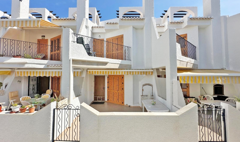 Resale - Semidetached Villa - Orihuela Costa - Cabo Roig